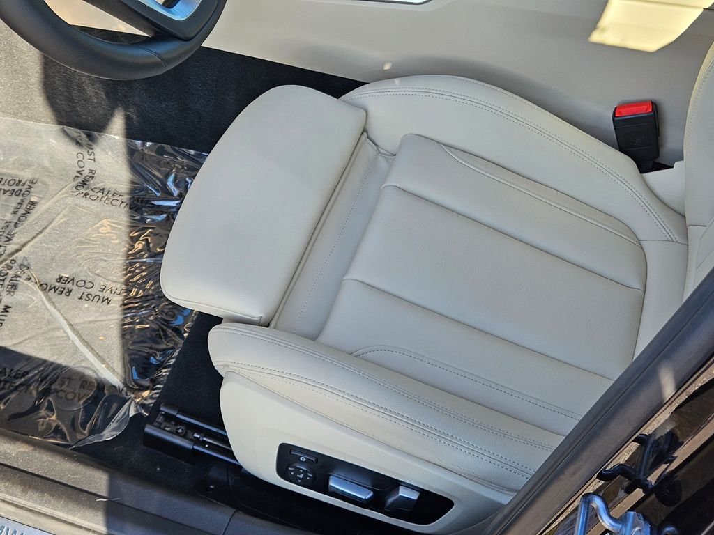 Used 2021 Jet Black BMW 330i xDrive image 34
