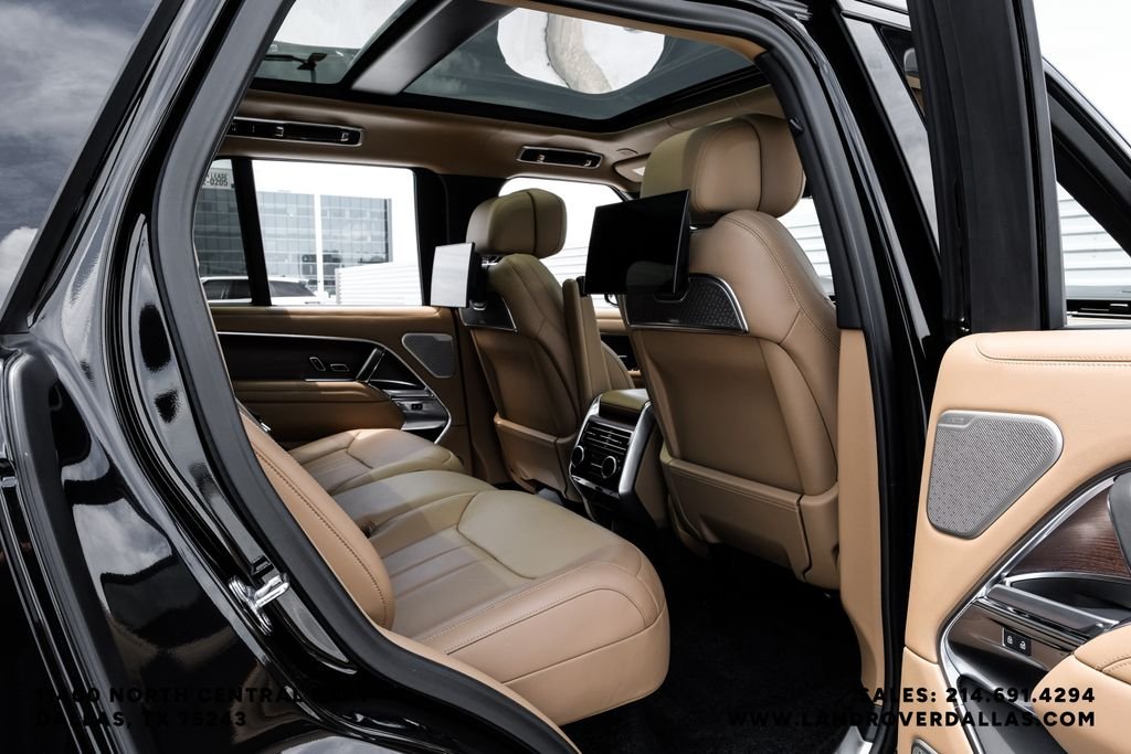 Used 2024 Black Land Rover Autobiography image 39