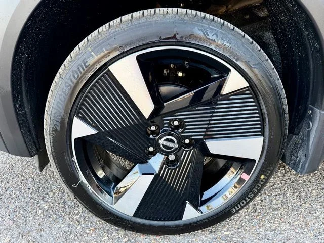 New 2026 Super Black Nissan SR image 23