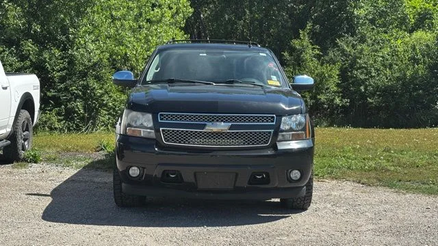 Used 2011 Chevrolet Suburban LTZ with VIN 1GNSKKE3XBR356995 for sale in Augusta, KS
