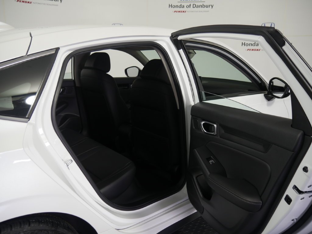 Certified Used 2024 Platinum White Pearl Honda EX-L image 8