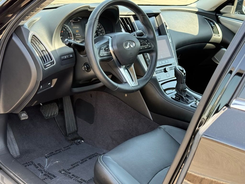 Certified Used 2023 Black Obsidian INFINITI LUXE image 7