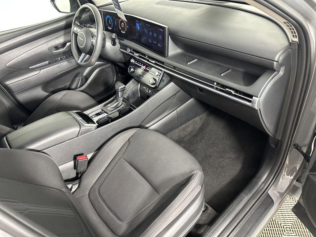 Used 2025 Hampton Gray Hyundai SEL image 27