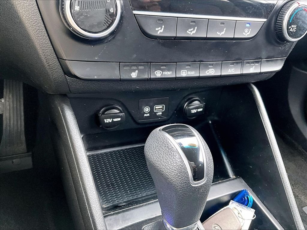 Used 2019 Black Hyundai Value image 27