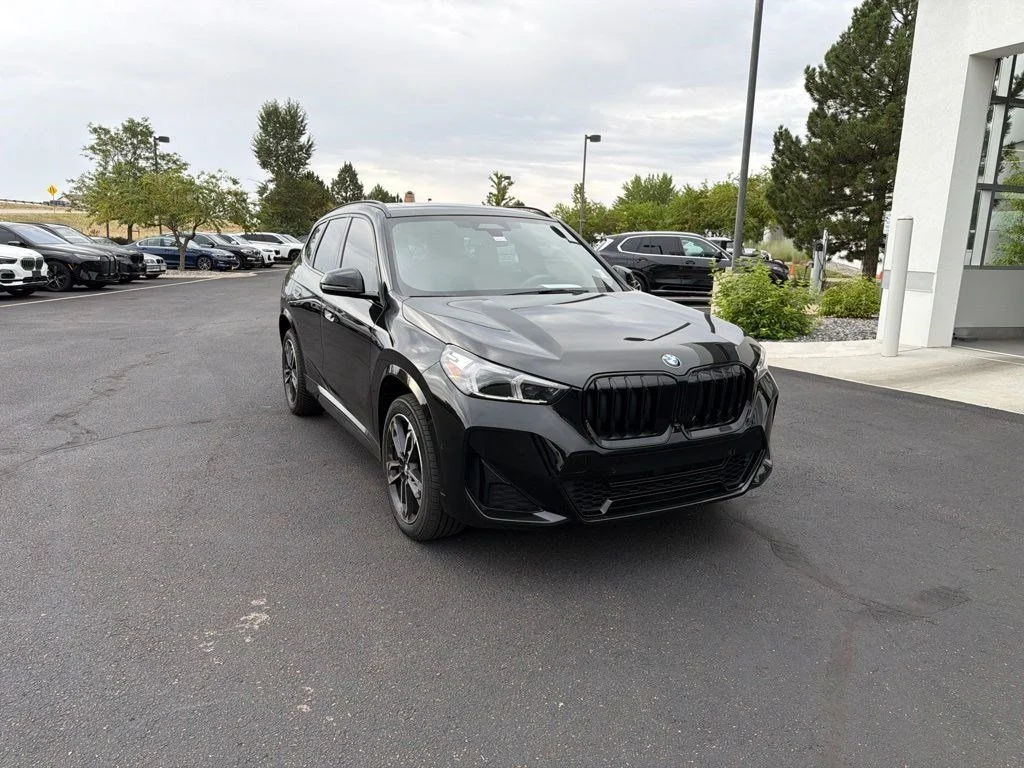 Used 2023 Black Sapphire Metallic BMW xDrive28i image 7