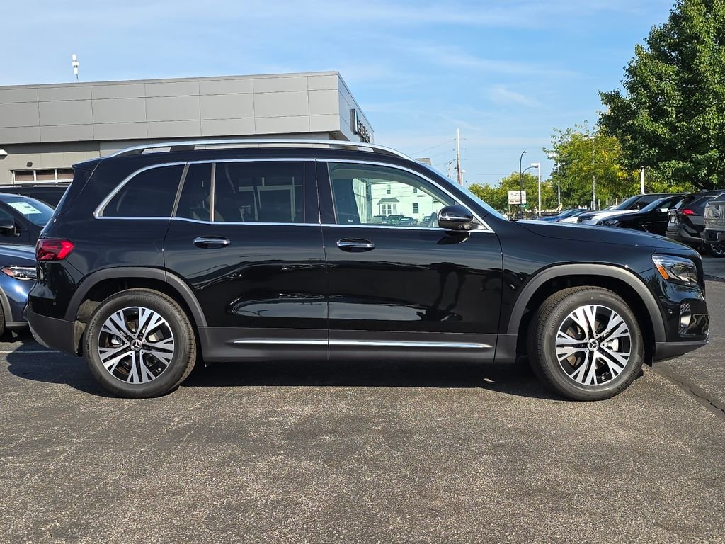New 2026 Night Black Mercedes-Benz GLB 250 image 20