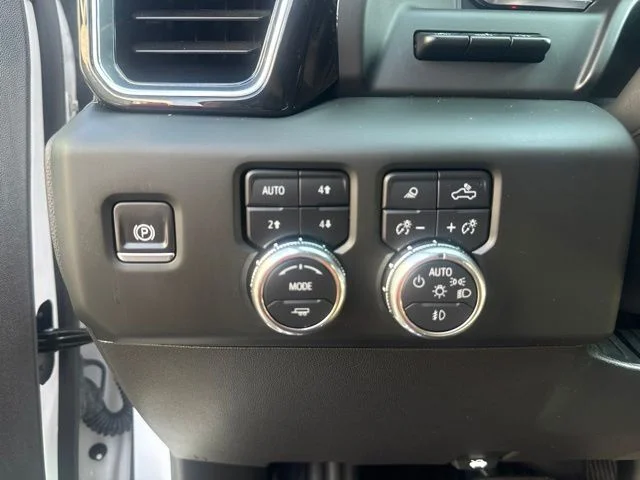 Used 2024 White GMC Denali image 16