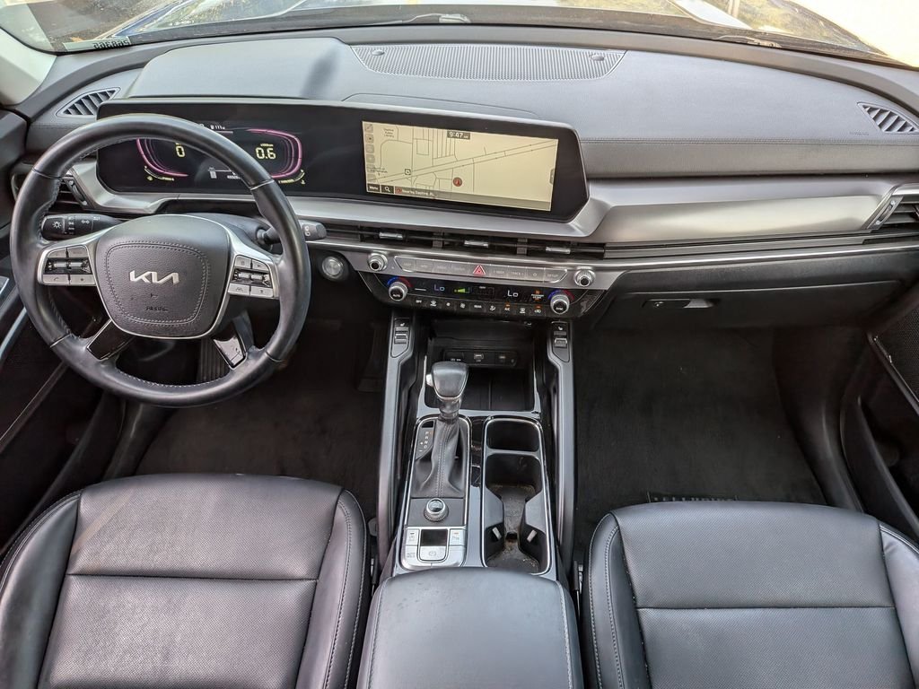 Used 2024 Black Kia S image 30