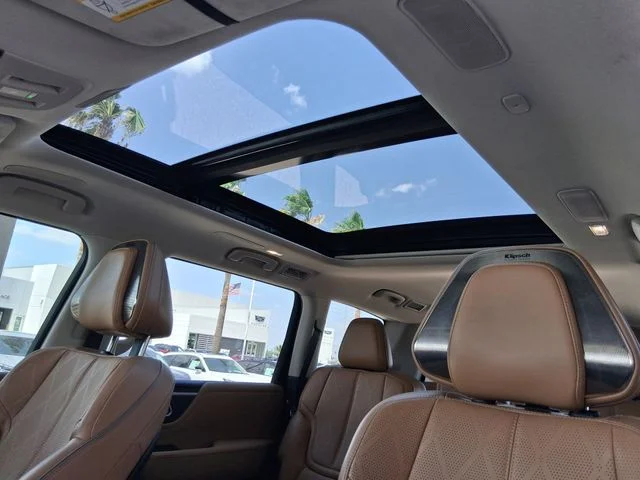 Used 2025 White INFINITI SENSORY image 21