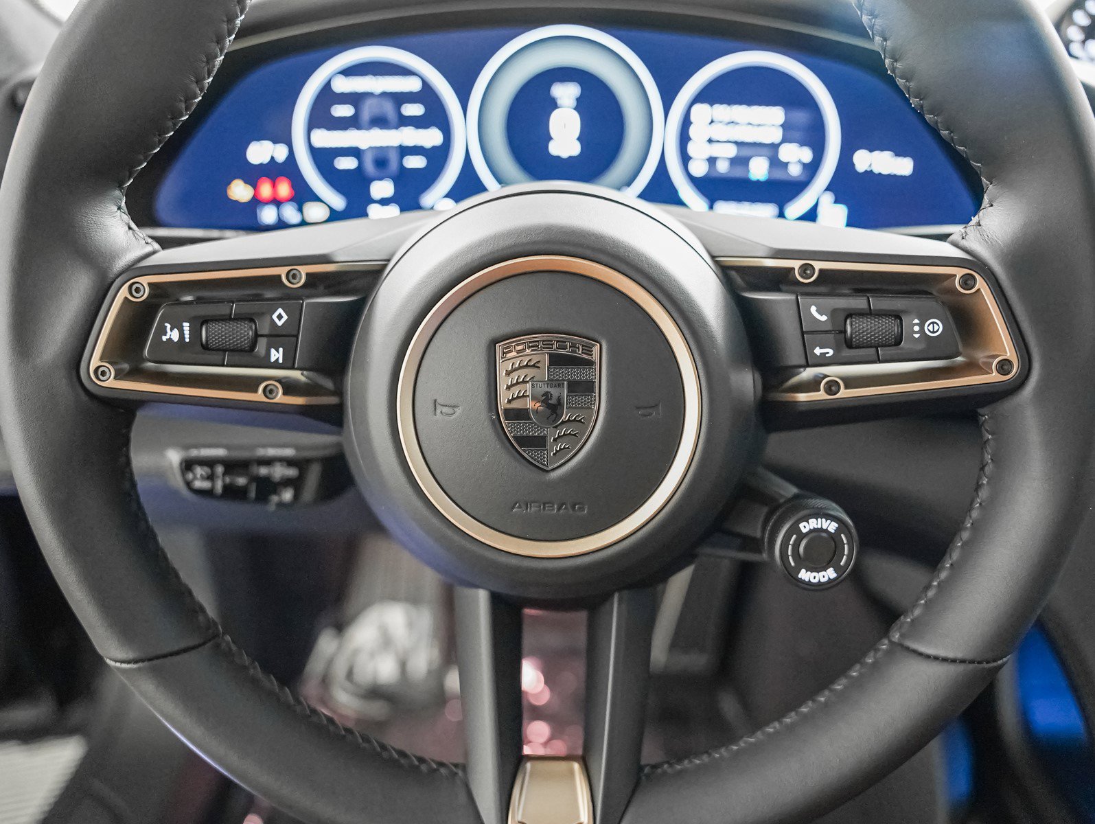 2026 Porsche Taycan Turbo S - Photo 16