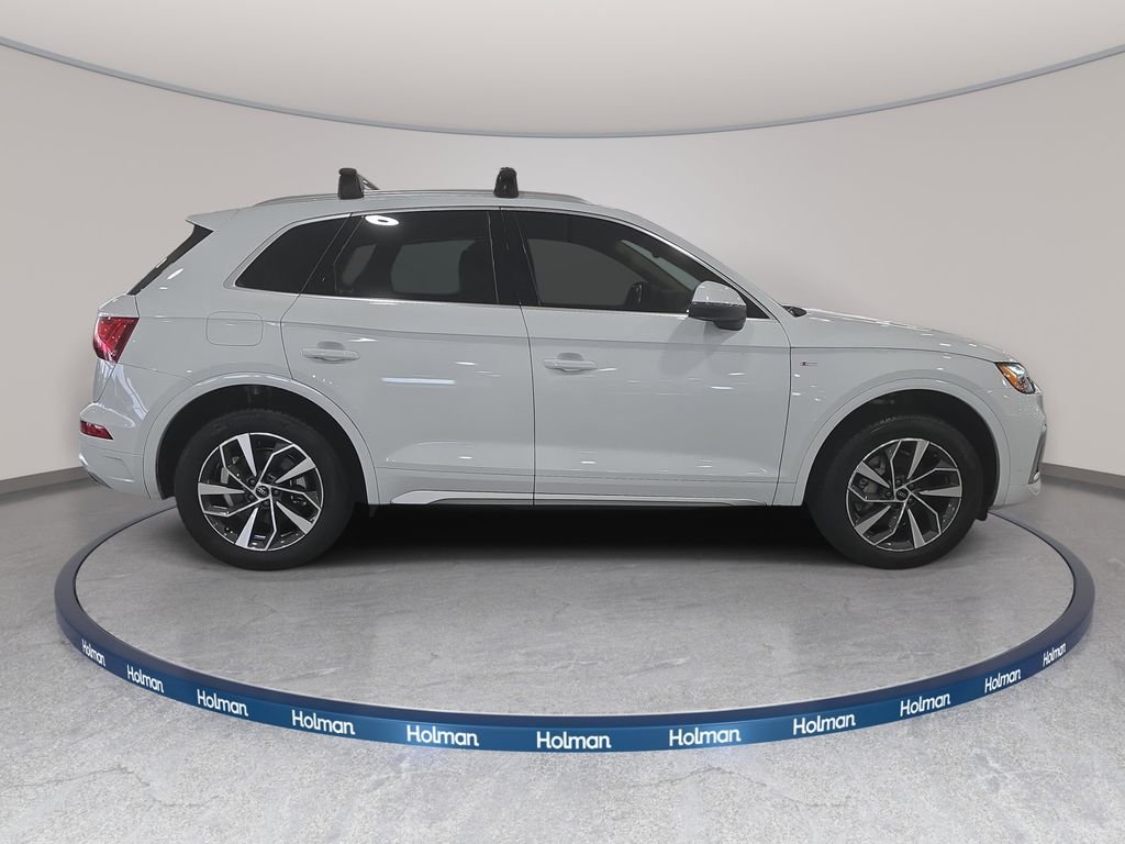 Used 2024 Glacier White Audi 45 S line Premium Plus image 4