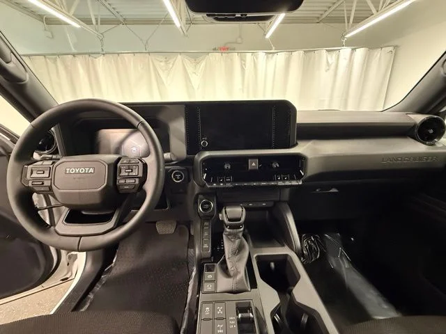 2025 Toyota Land Cruiser Land Cruiser 1958 - Photo 18