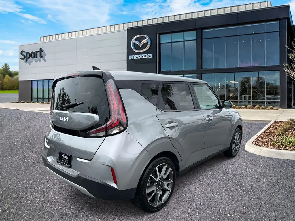 Used 2024 Gray Kia EX image 3