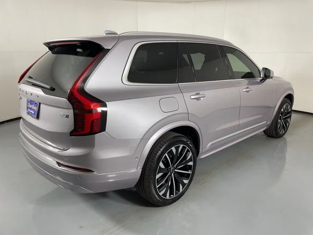 2026 Volvo XC90 Plus - Photo 8