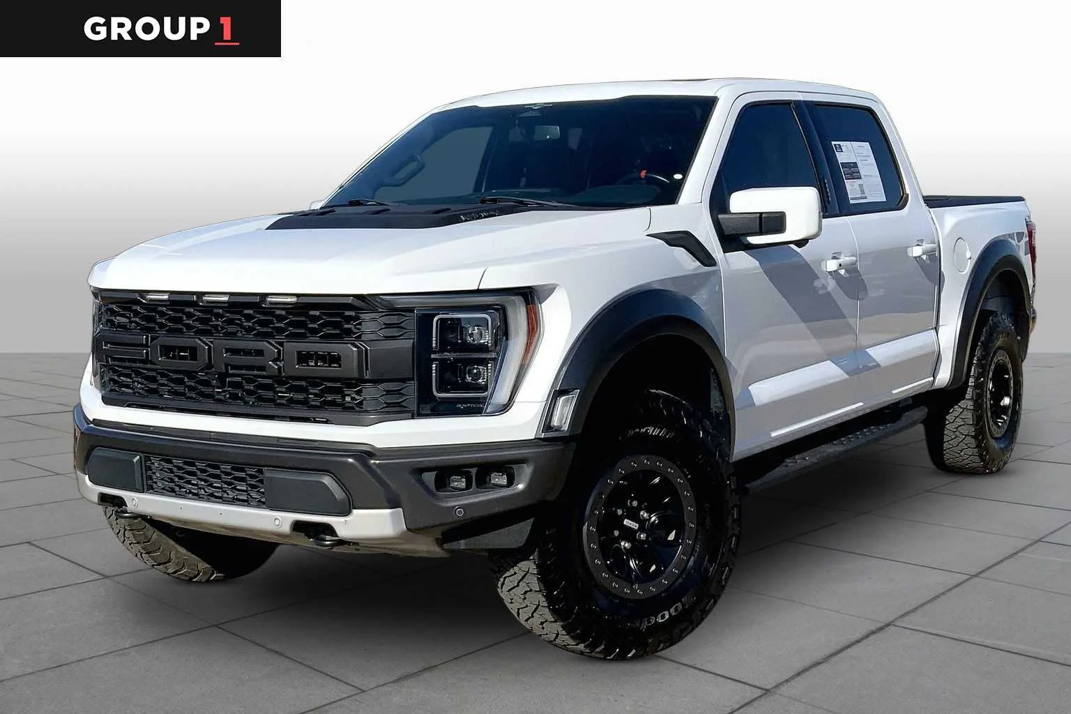2023 Ford F-150 Raptor 4x4 SuperCrew 5-1/2 Box's photo