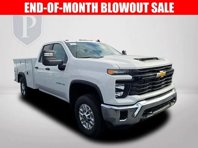 New 2025 Summit White Chevrolet WT image 2