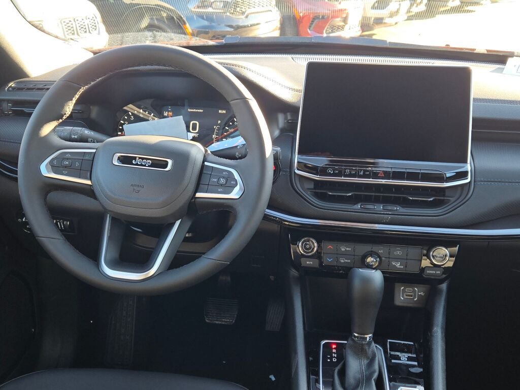 New 2026 Joose Exterior Paint Jeep Latitude image 2