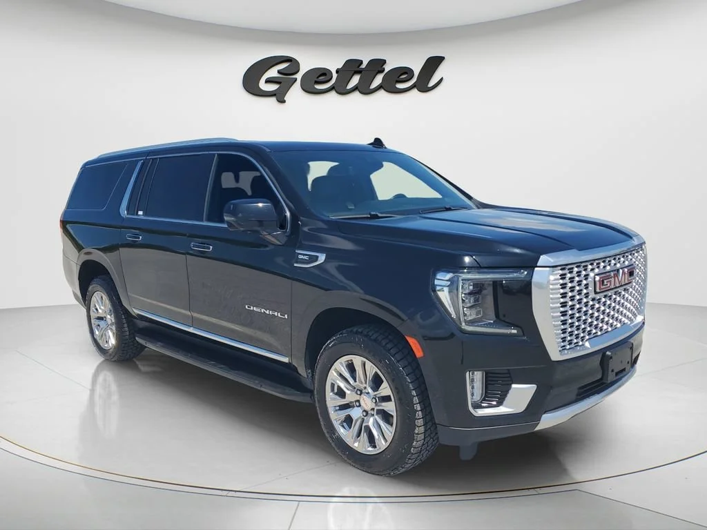 Used 2024 Onyx Black GMC Denali image 3