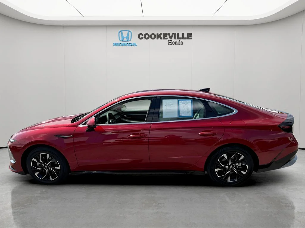 Used 2025 Ultimate red Hyundai SEL image 8