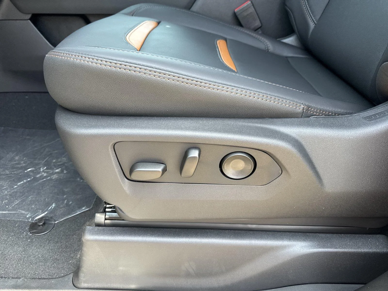 New 2026 Sterling Metallic GMC AT4 image 12