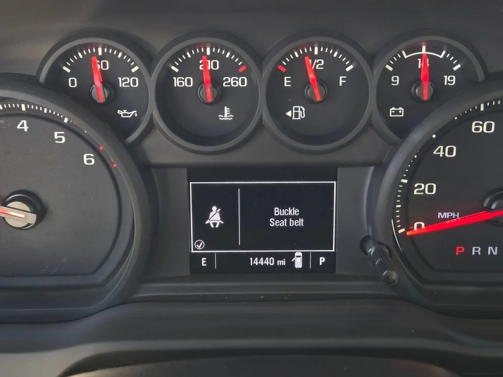 Used 2025 Summit White Chevrolet WT image 17