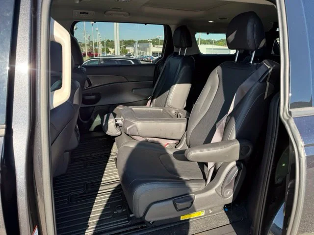 Used 2025  Kia SX image 10