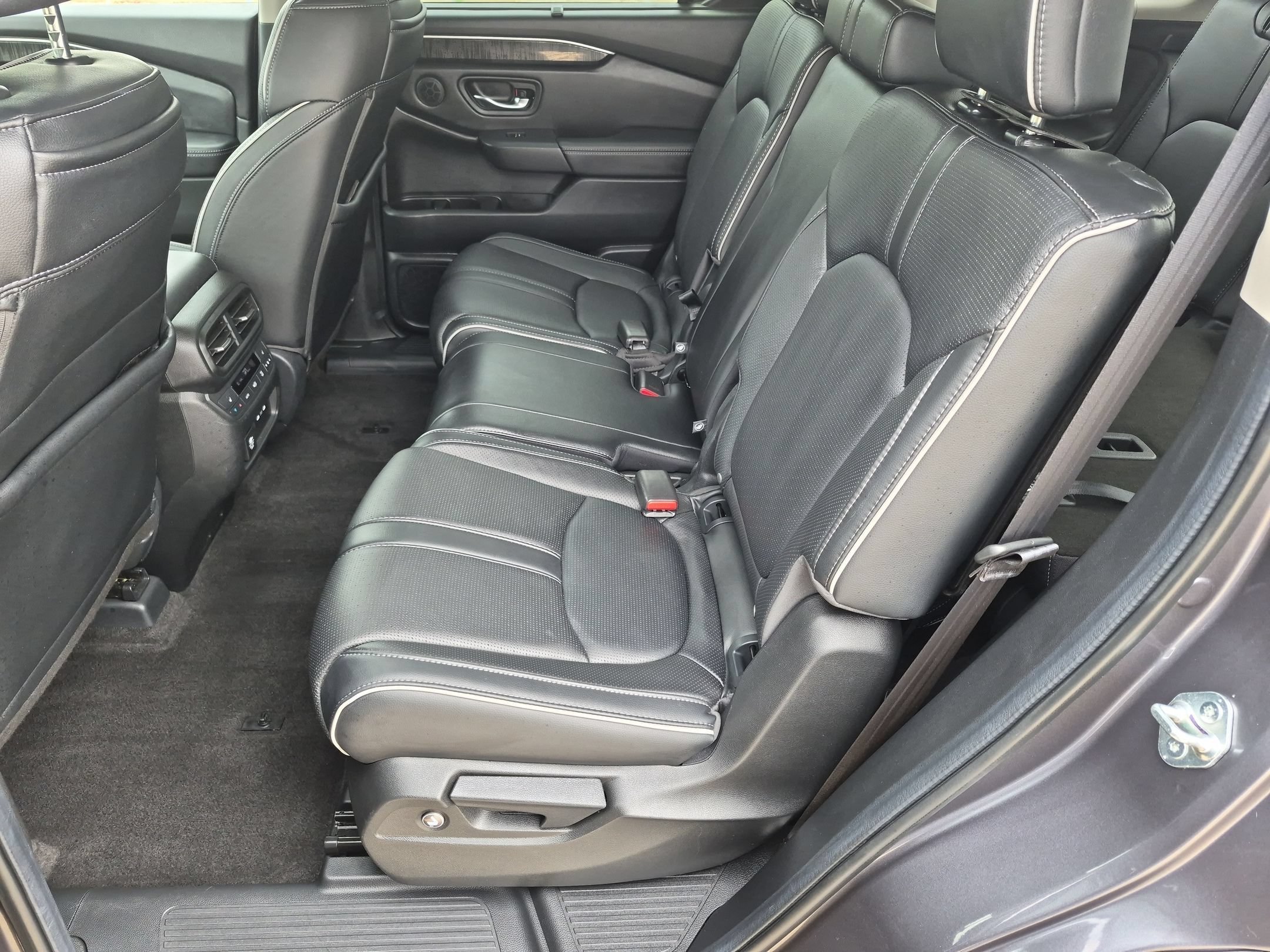Certified Used 2024 Gray Honda Elite image 25