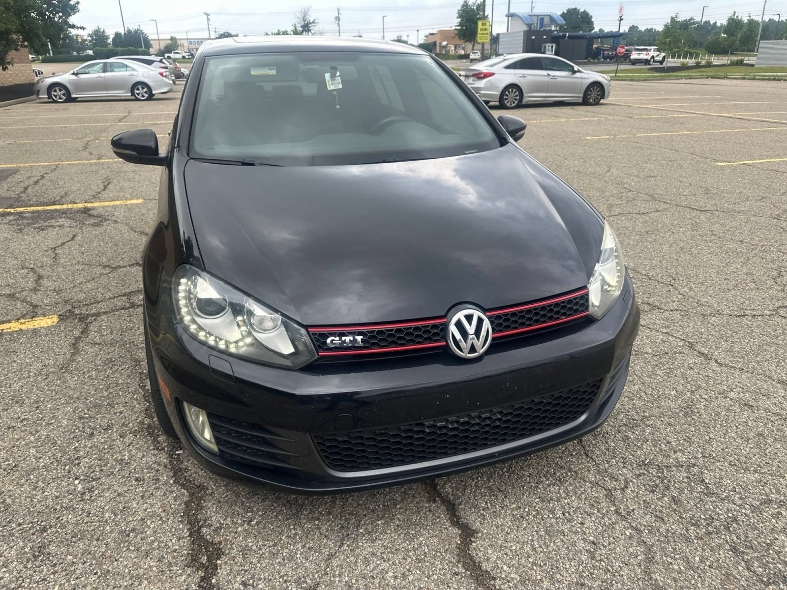 Used 2014 Deep Black Pearl Volkswagen Driver