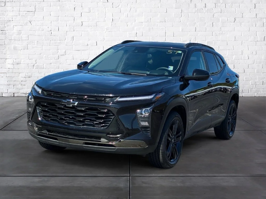 Used 2025 Mosaic Black Metallic Chevrolet ACTIV image 2