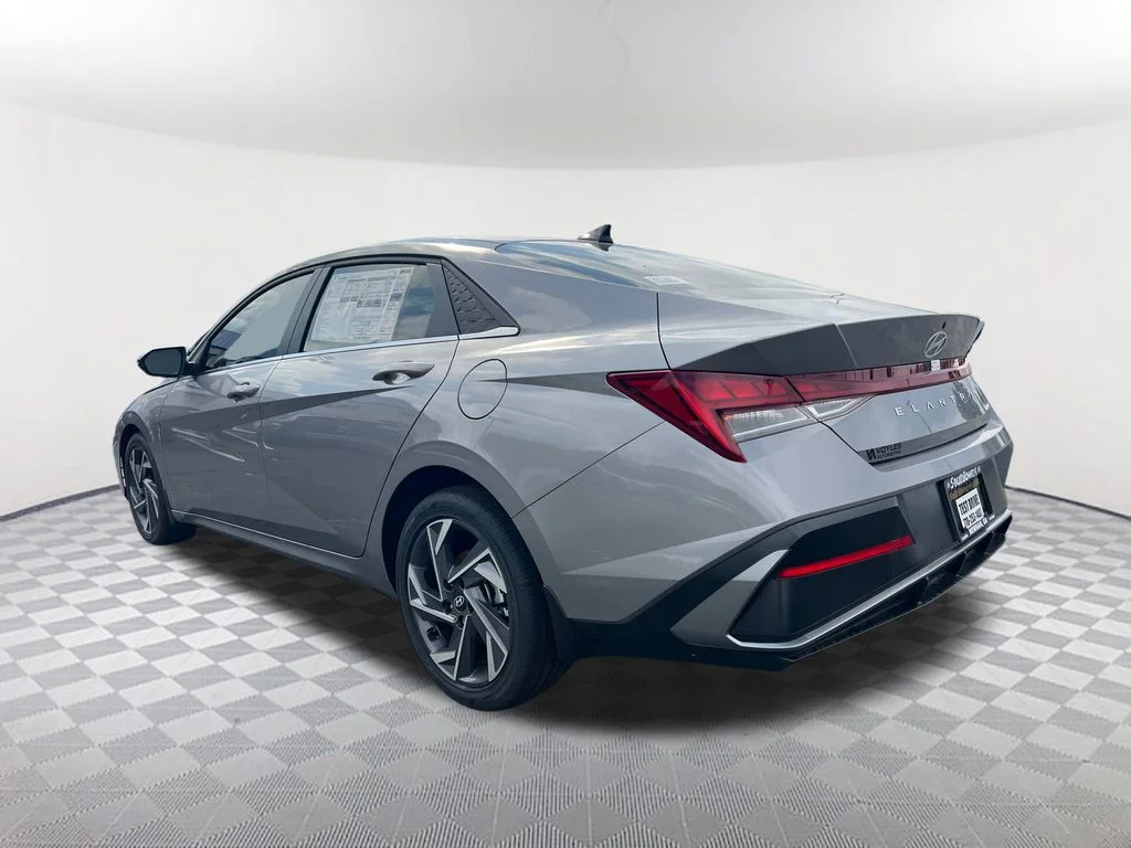 Used 2025 Silver Hyundai Limited image 7