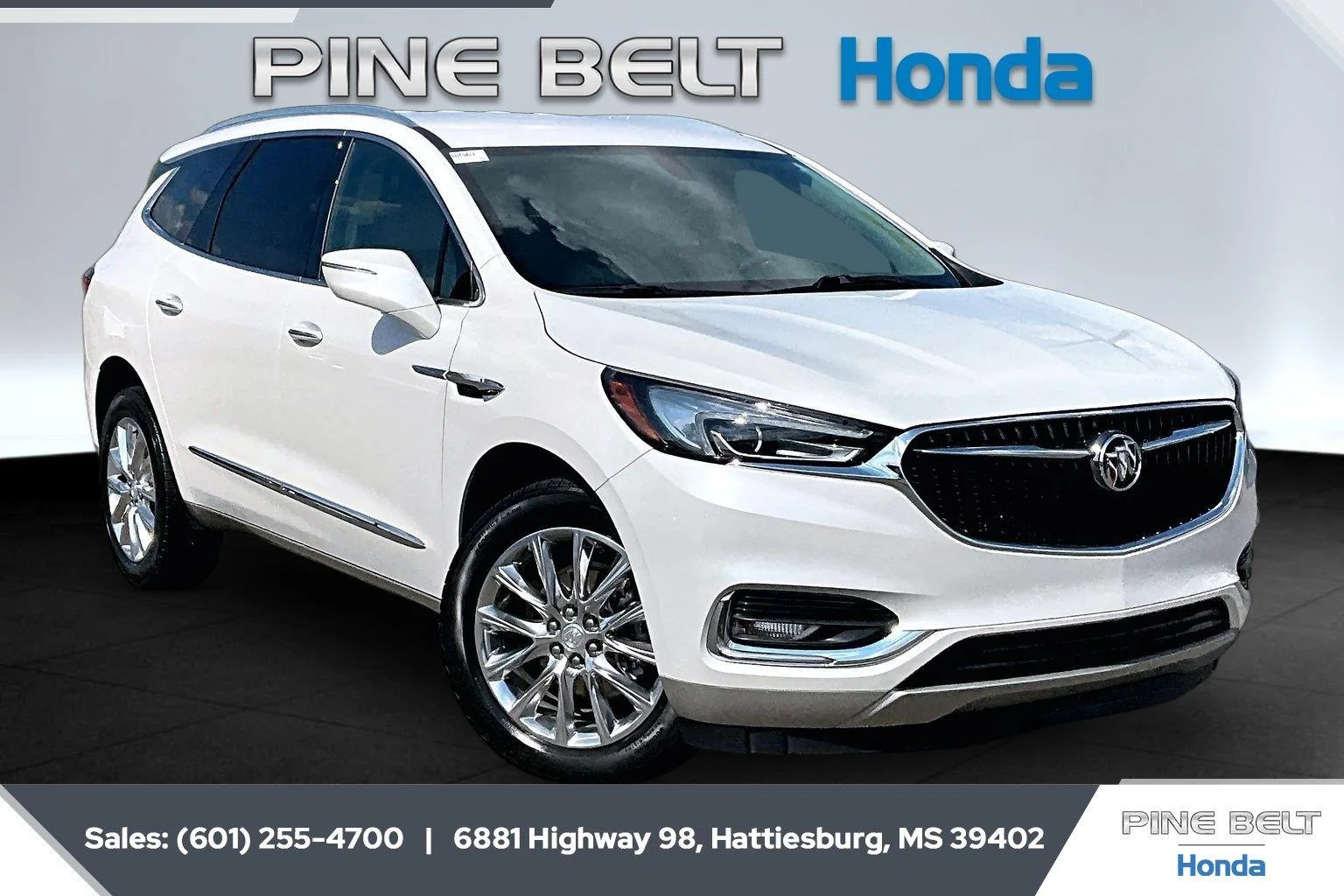 Used 2021 White Frost Tricoat Buick Essence image 1