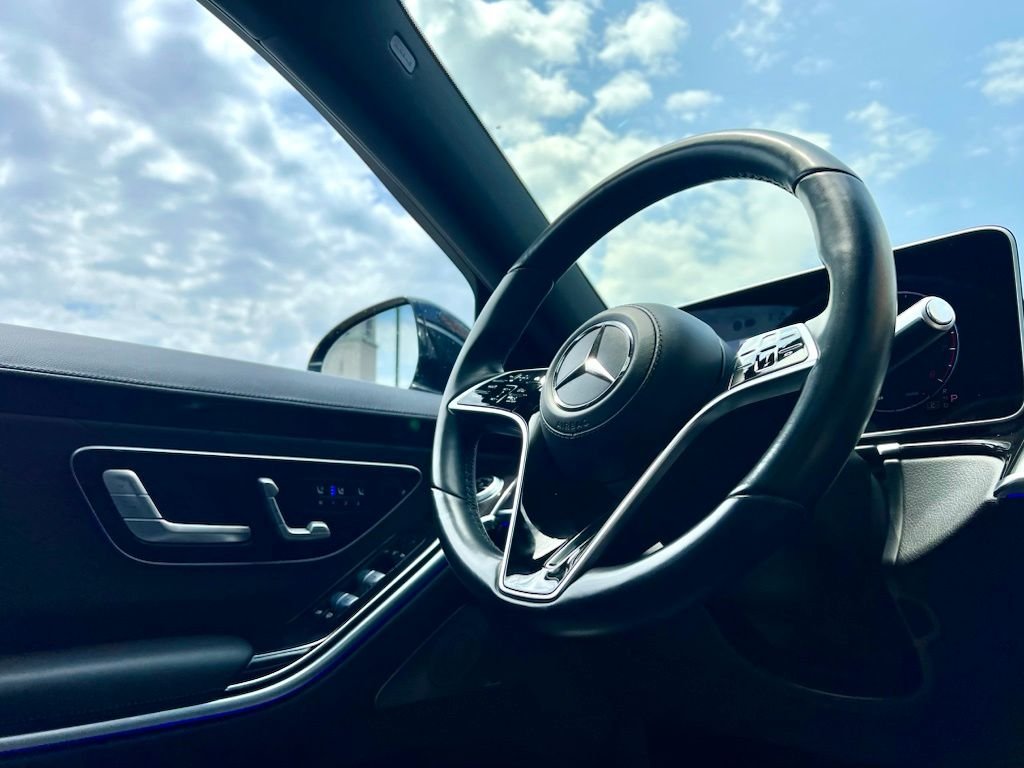 Certified Used 2023  Mercedes-Benz S 580 image 18