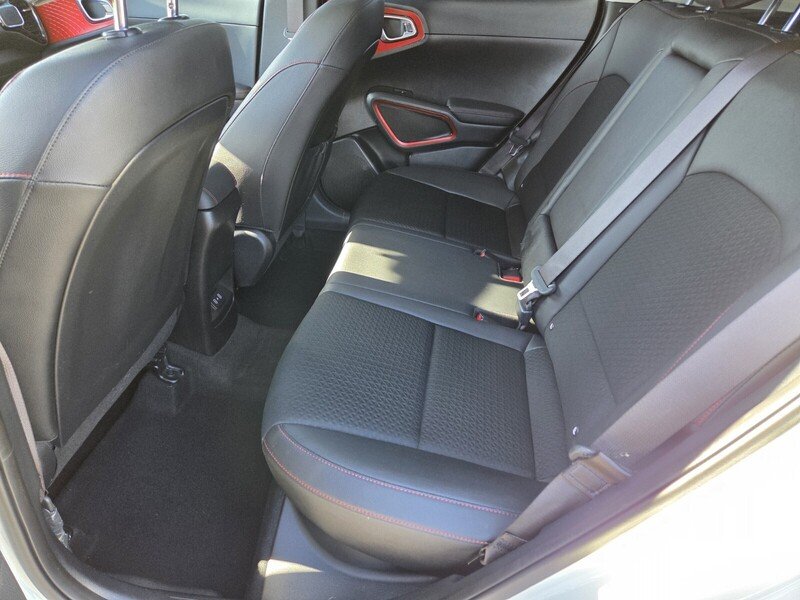 Used 2023 White Kia GT-Line image 15