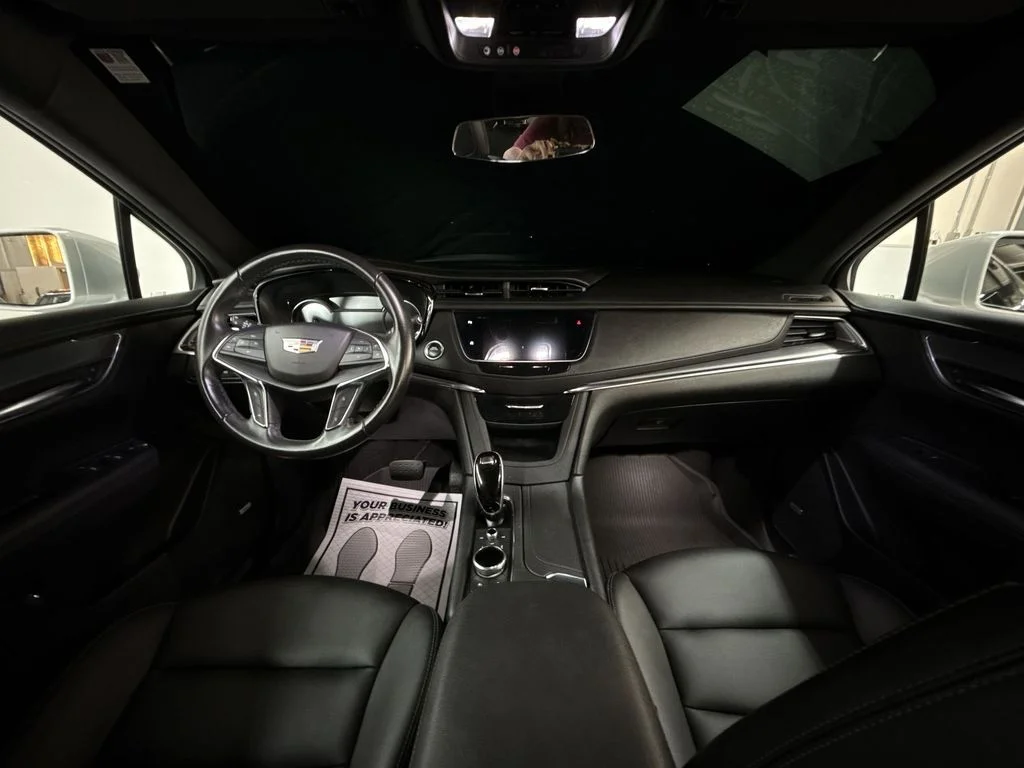 Used 2020 Radiant Silver Metallic Cadillac Luxury image 28