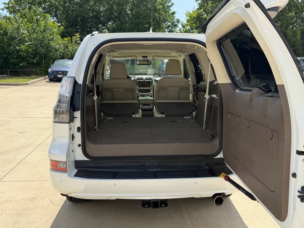 Used 2019 Starfire Pearl Lexus Premium image 30
