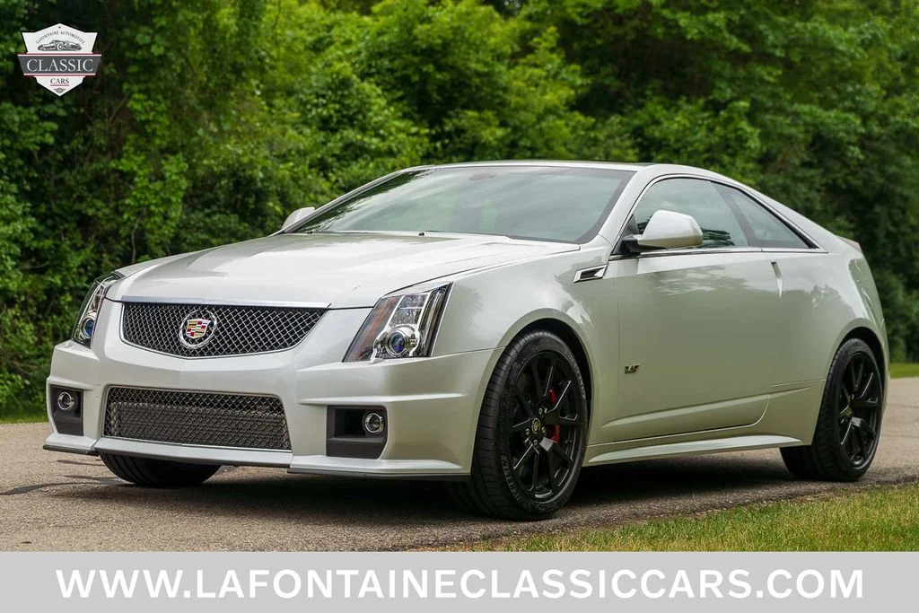 Used 2015 White Cadillac Base image 7