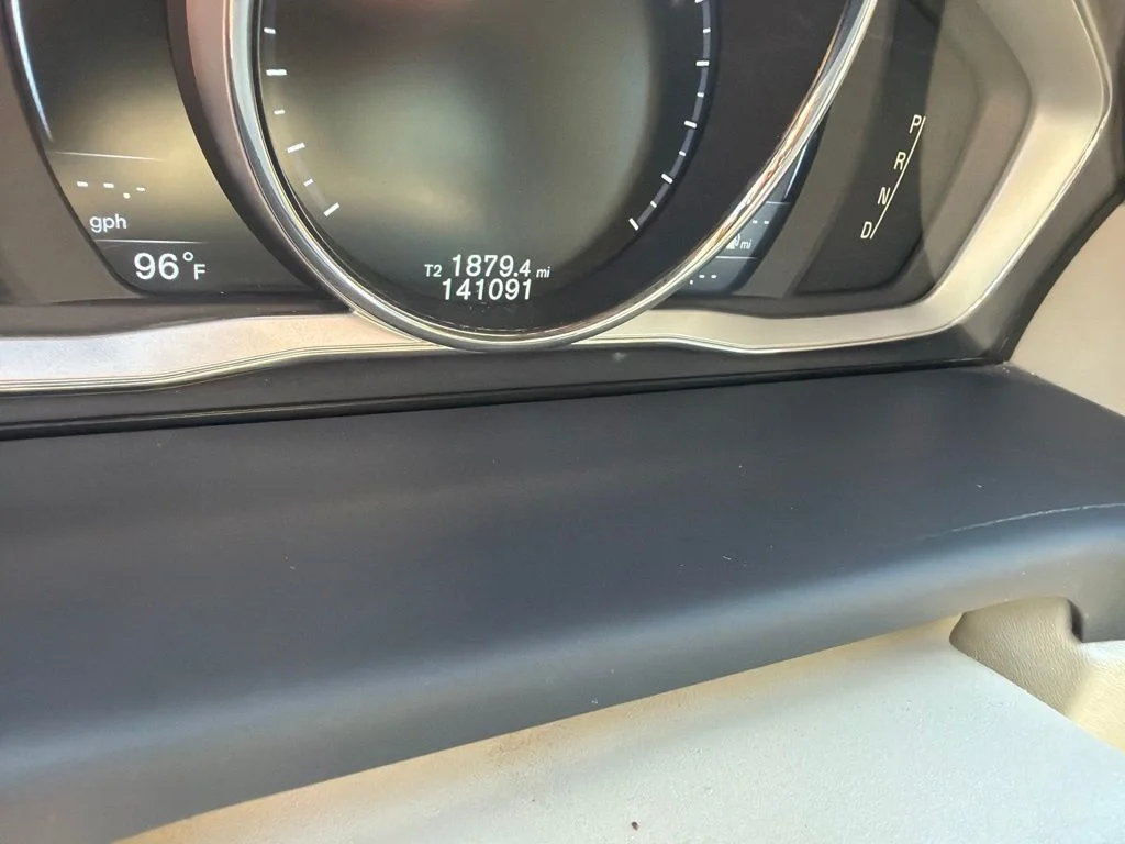 Used 2015 Blue Volvo T6 Platinum image 8