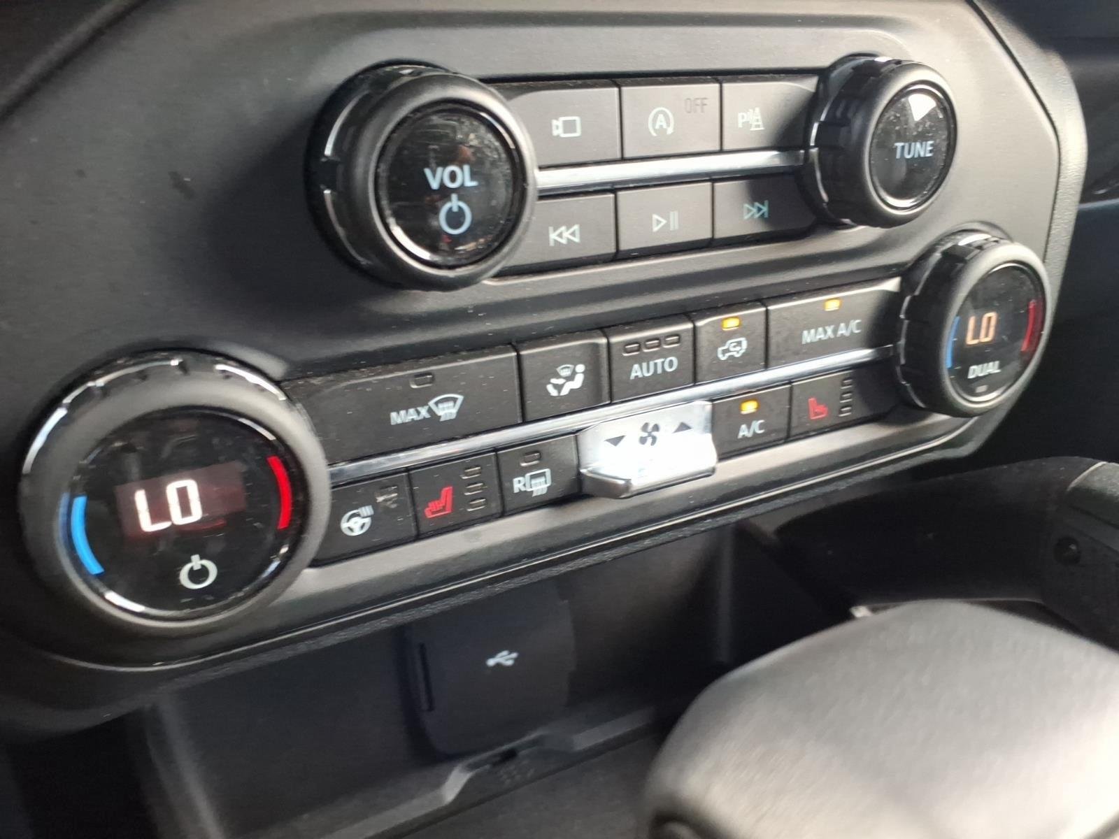 Used 2023 Iconic Silver Metallic Ford Raptor image 26