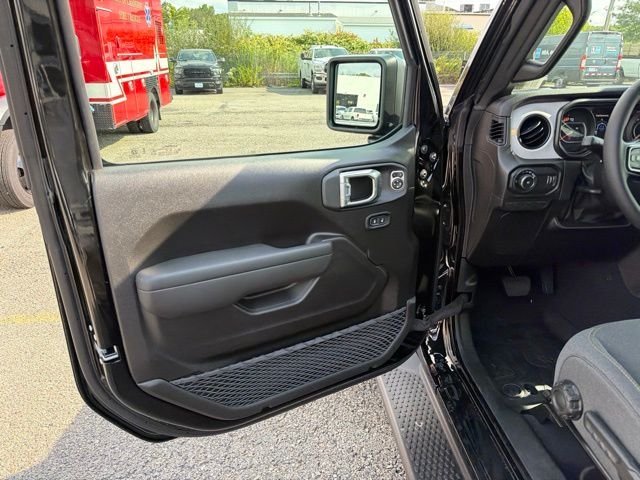 New 2027 Black Clear-Coat Paint Jeep Sport S image 11