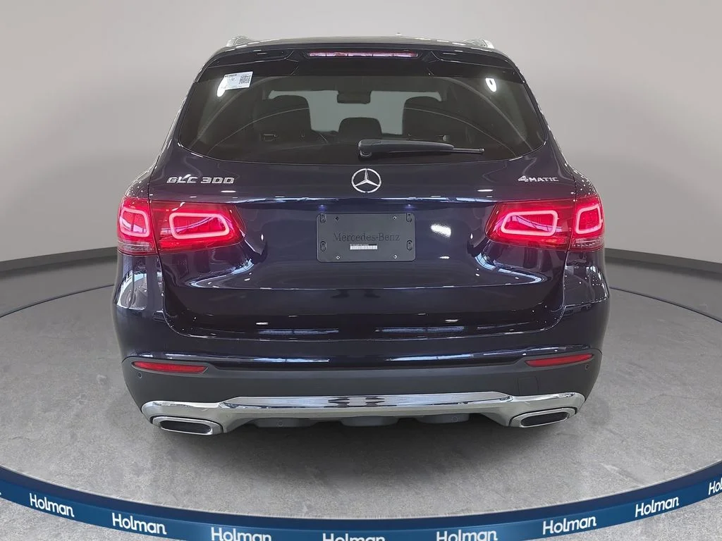 Used 2022 Lunar Blue Metallic Mercedes-Benz GLC 300 image 7