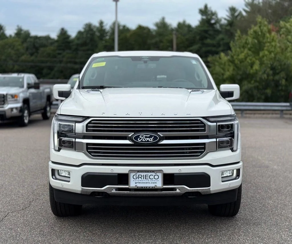 New 2026 Star White Metallic Tri-Coat Ford Platinum® image 11
