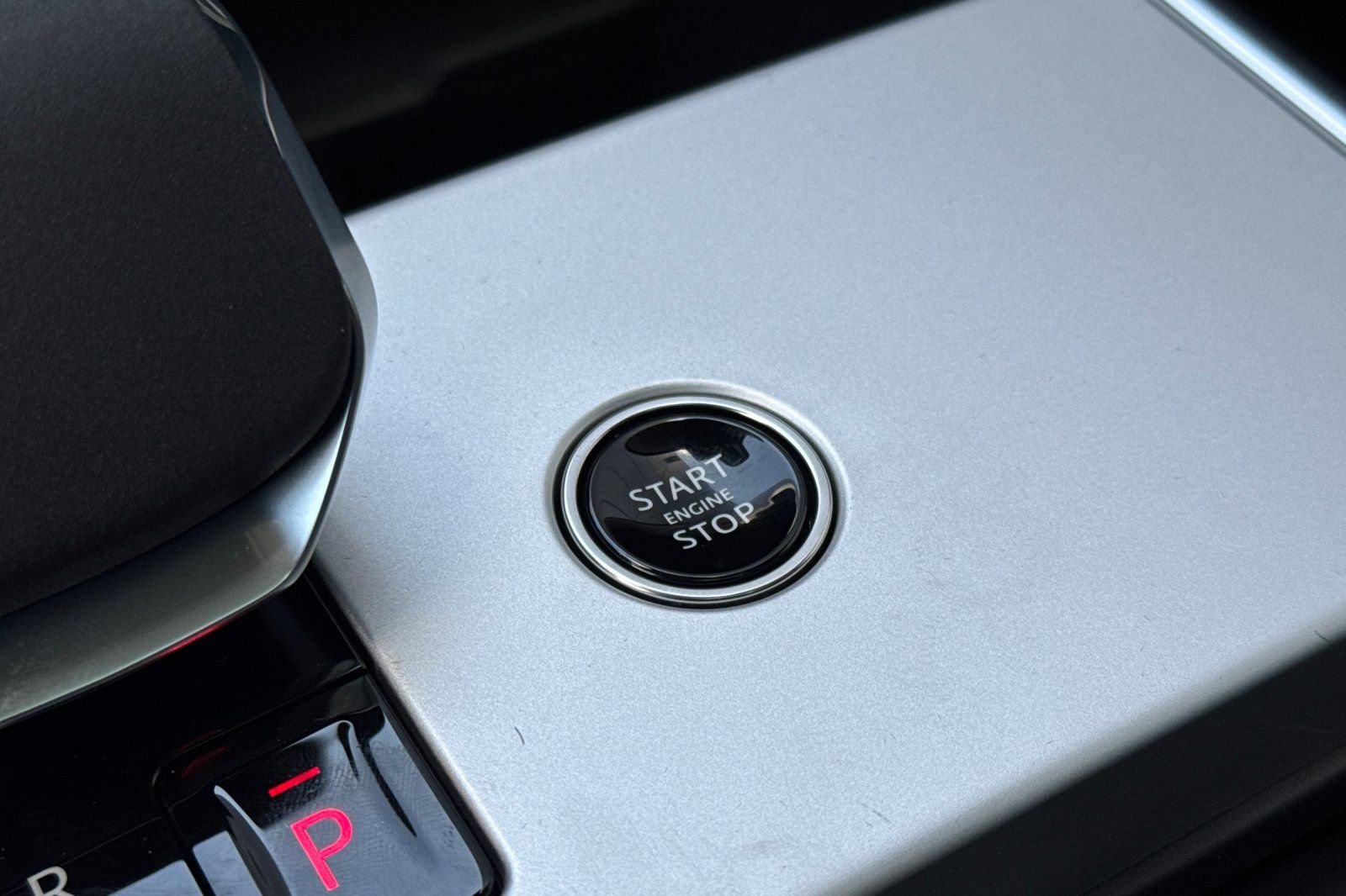 2026 Land Rover Range Rover SE - Photo 25
