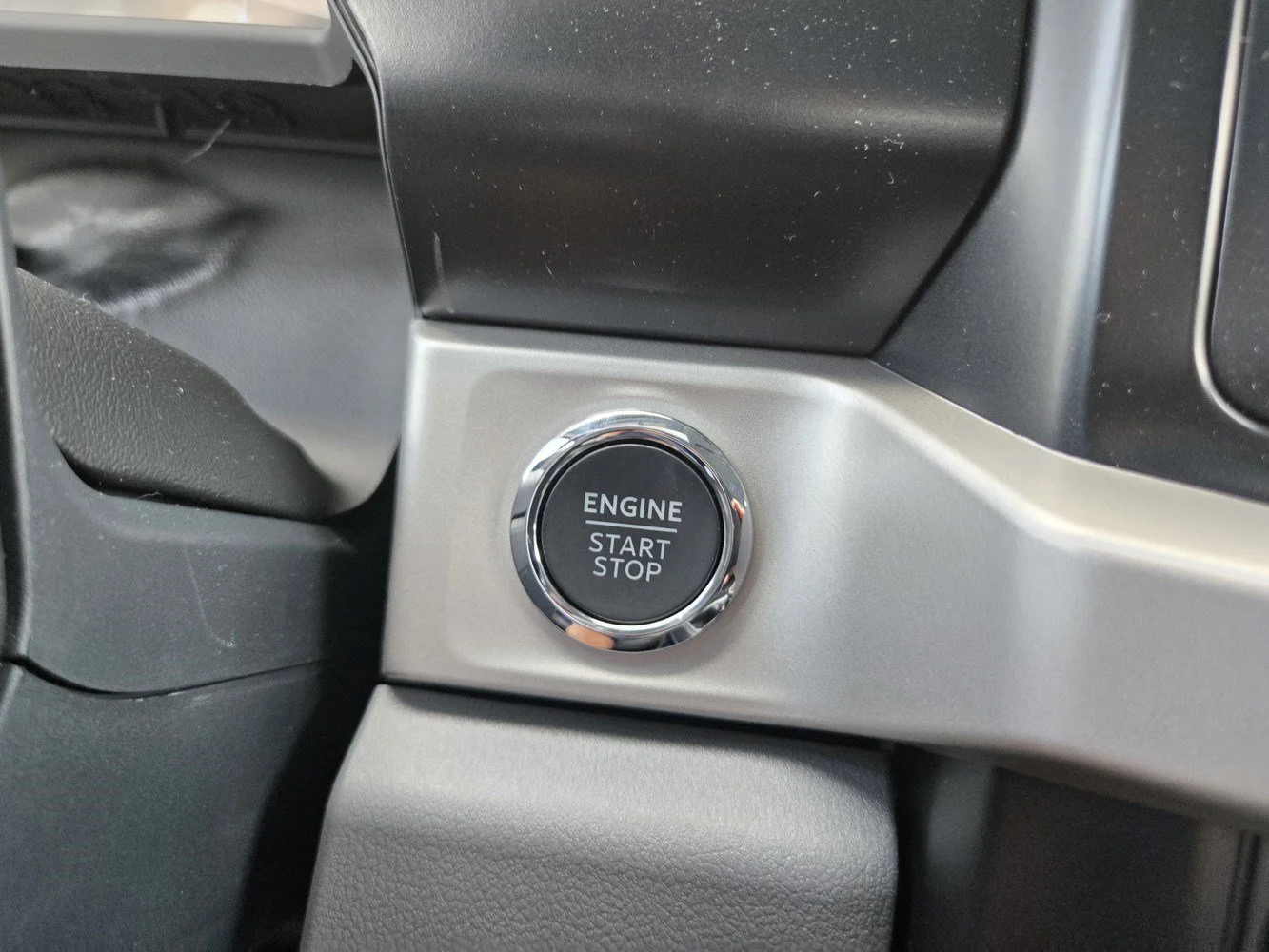 New 2026 Avalanche Ford XLT image 12