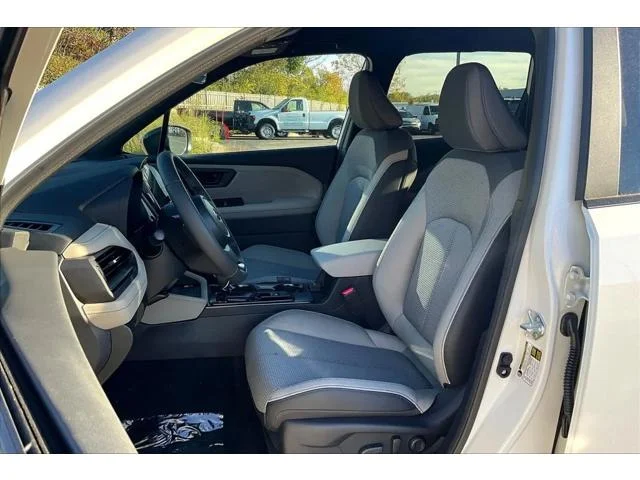 New 2026 CRYSTAL WHITE PEARL Subaru Premium image 23