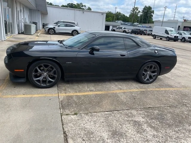 2019 Dodge Challenger R/T's photo