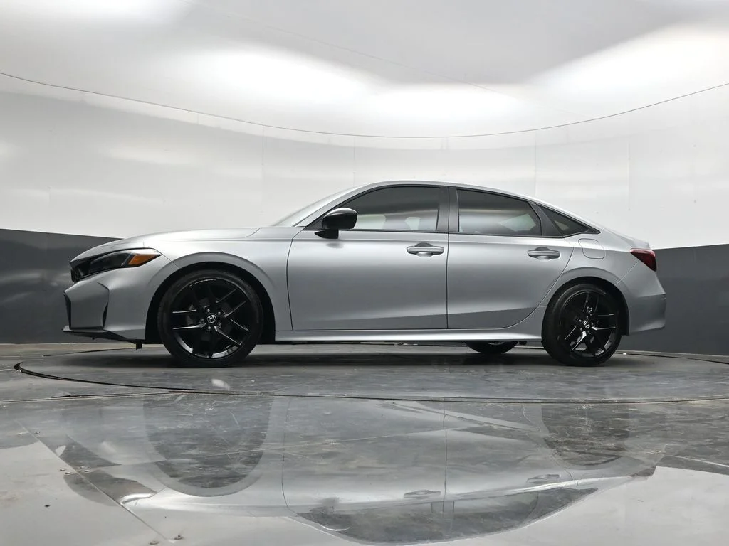 Certified Used 2025 Solar Silver Metallic Honda Sport image 25