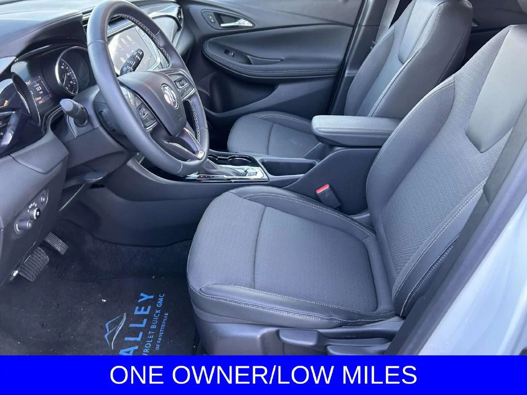 Used 2023 SUMMIT WHITE Buick Preferred image 16