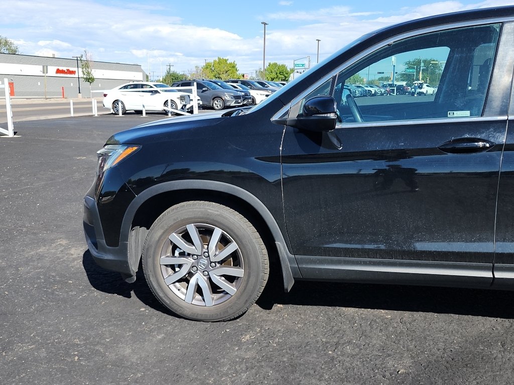 Used 2019 Crystal Black Pearl Honda EX-L image 10