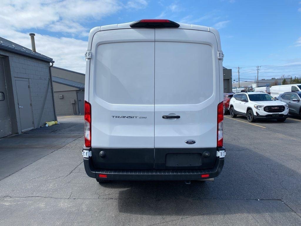 Used 2024 Oxford White Ford Base image 8