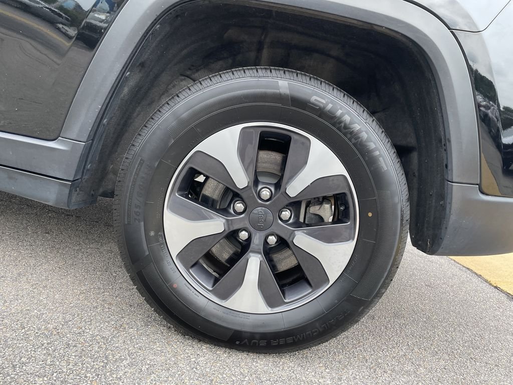 Certified Used 2024 Black Jeep 4xe image 10